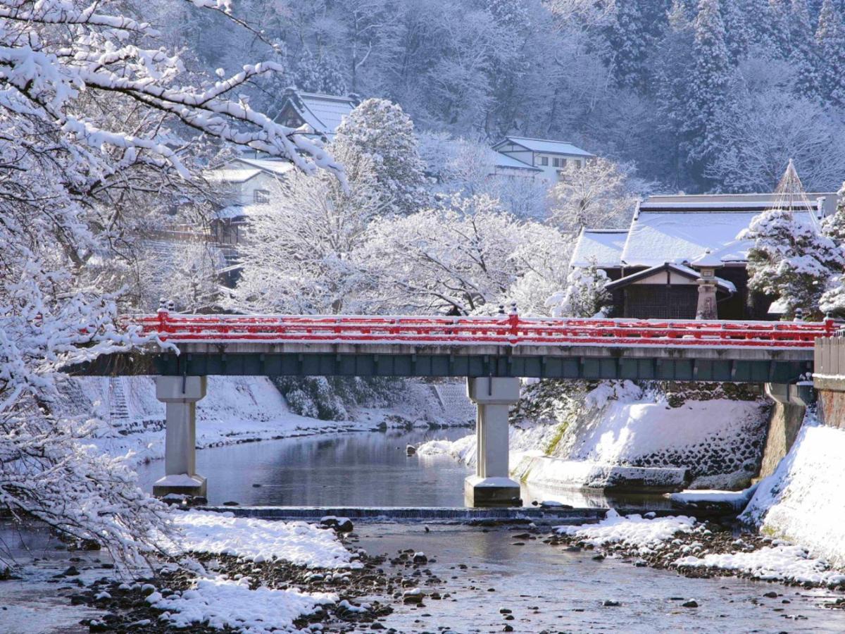 ホテル お宿　すみれ荘 高山市 エクステリア 写真